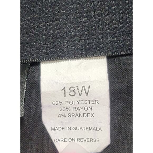 Ninety Woman Black Flat Front Cropped Pants 18W Plus Lightweight Soft Stretchy - Picture 3 of 6